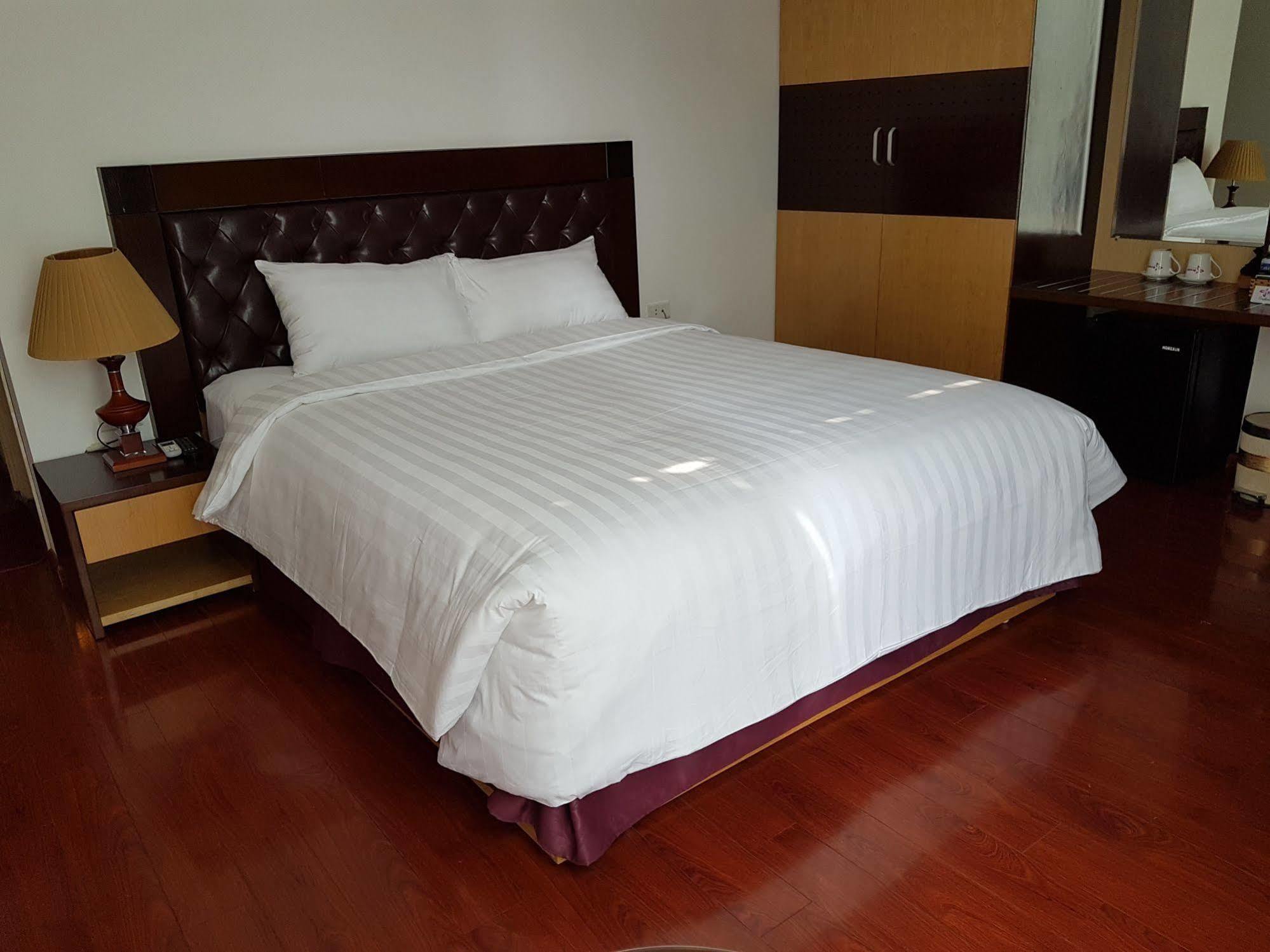 Tu Sakura Hotel Hanoi Luaran gambar
