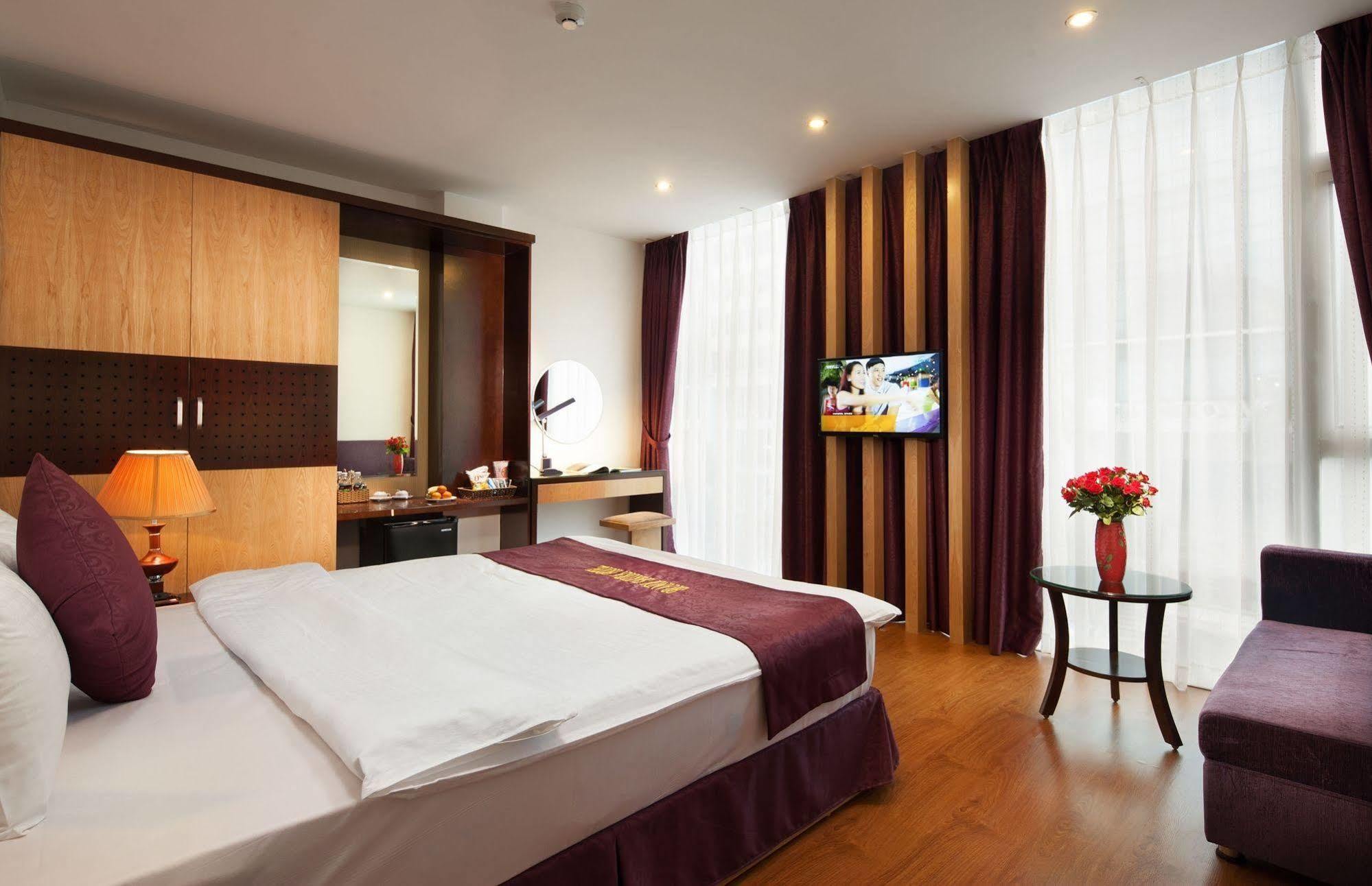 Tu Sakura Hotel Hanoi Luaran gambar